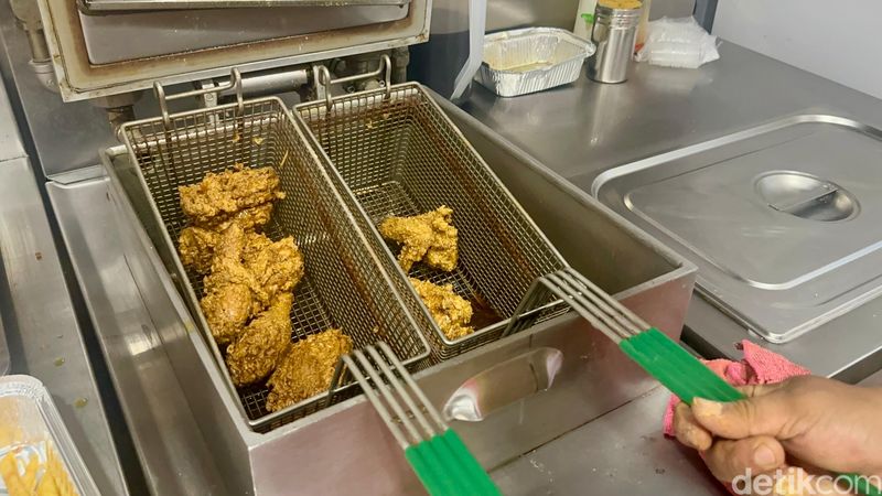 Ayam Kordoba: Gurih Wangi! Fried Chicken Lokal ala Arab yang Juicy Berempah