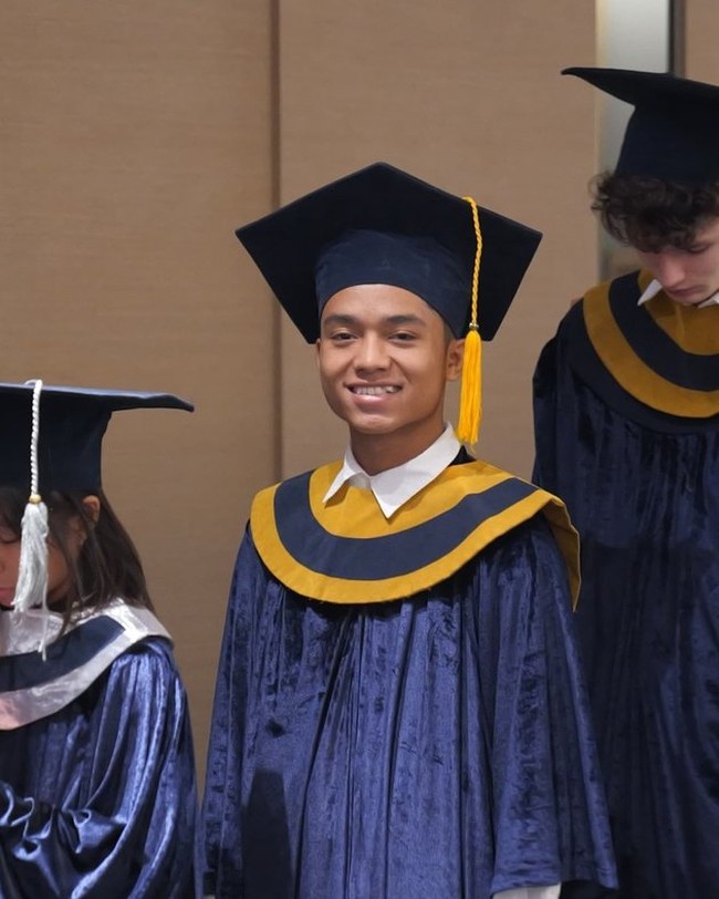 Hampir di seluruh unggahannya terlihat Betrand yang memamerkan senyum manisnya. Foto: Instagram/@betrandpetoputraonsu