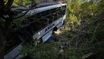Bus Pembawa Peziarah di Kashmir Jatuh ke Jurang Akibat Diserang Militan