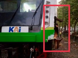 Dampak Commuter Tertemper Truk, Penumpang Sempat Menumpuk di Stasiun Sidoarjo