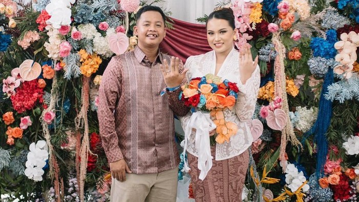 Dustin Tiffani resmi lamar Ditha