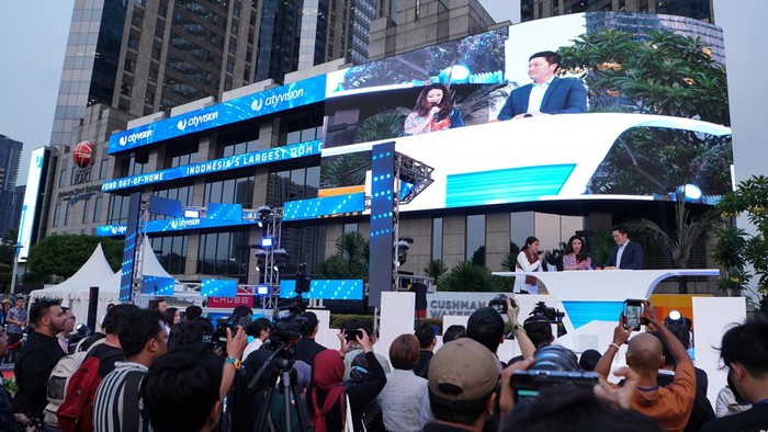 City Vision, perusahaan Out-of-Home (OOH) terbesar di Indonesia, dengan bangga mengumumkan peluncuran inovasi terbarunya, The ICONIC Bursa Efek LED. Berlokasi di gedung layanan keuangan paling bergengsi di Indonesia, Bursa Efek Indonesia.