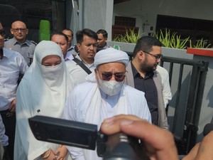 Video: Sederet Alasan Habib Rizieq dkk Gugat Rp 5.246 T ke Jokowi, Singgung Esemka