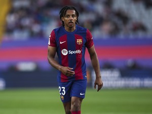 Chelsea Coba Kejar Bek Barcelona Ini di Januari