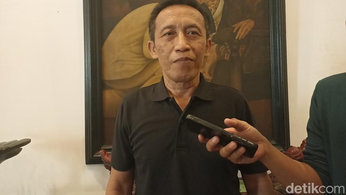 Kader PDIP Kabupaten Blitar, Muharram Sulistiono