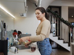 Karyawan Kena SP karena Bawa Pulang Kopi dan Mie Instan dari Pantry