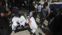 Dilansir AFP, Minggu (9/6/2024), Kementerian Kesehatan di Gaza yang dikuasai Hamas melaporkan setidaknya 37.084 orang tewas selama lebih dari 8 bulan terakhir sejak Israel menyerang Gaza. (AP Photo/Ismael Abu Dayyah)  