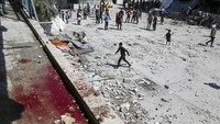 Seperti diketahui, terbaru Israel menyerang kamp pengungsi Nuseirat, Gaza tengah, Palestina, pada Sabtu kemarin. (AP Photo/Jehad Alshrafi)  