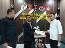 Diduga Gelapkan Mobil-Serobot Lahan, Polisi di Lombok Dilaporkan ke Polda NTB