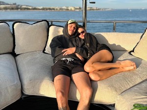 Sama-sama Sudah Move On, Mantan Suami Ariana Grande Go Public dengan Aktris