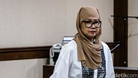 Karen membantah merugikan negara pada kasus pengadaan LNG.  
