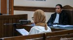 Momen Karen Agustiawan Bacakan Pleidoi di Kasus Pengadaan LNG
