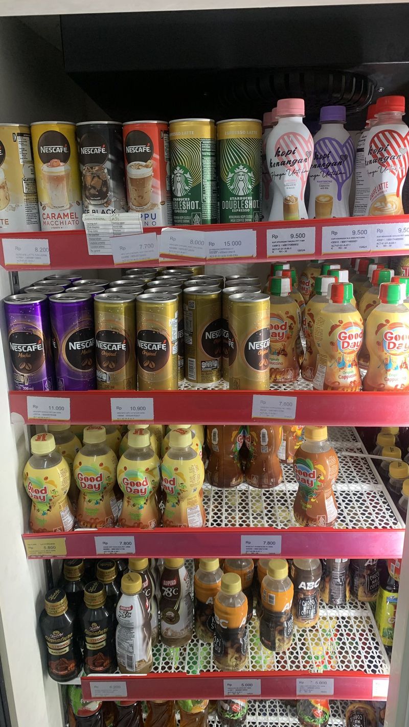 Netizen Bagikan Rekomendasi Minuman Kemasan Minimarket untuk Ojol hingga Pacar