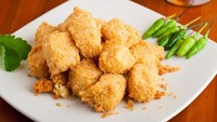 Tak hanya di kawasan Jakarta saja, di Bintaro ada Tahu Krispy Bang Adi dengan menu tahu pedasnya seharga Rp 17.000 per 5 buah. Foto: Visual/Site Culinary