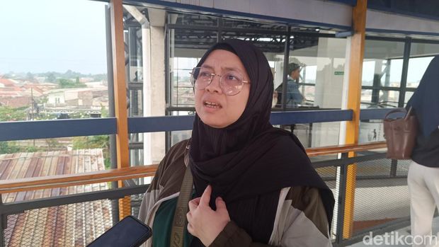 Penumpang KRL bernama Kiky