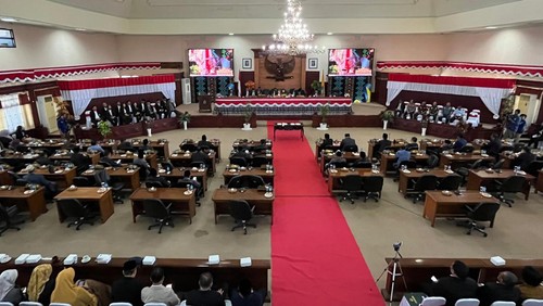 Rapat Paripurna Penyerahan Hasil Pemeriksaan LHP Badan BPK atas LKPD Pemprov NTB tahun 2023 di Gedung DPRD NTB, Senin (10/6/2023).