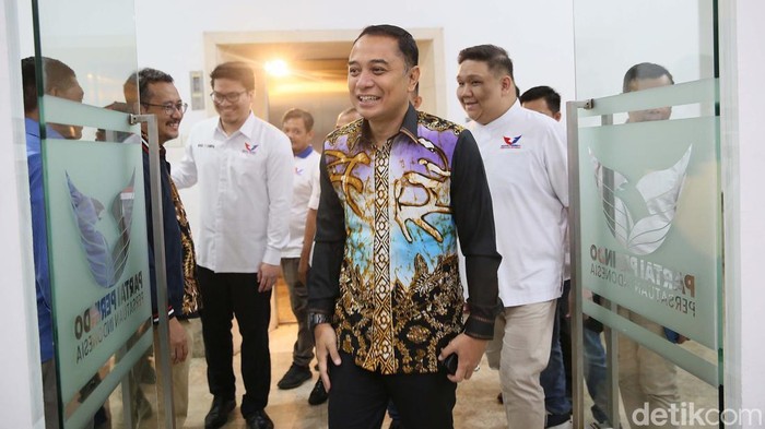 Perindo resmi mengusung Ery Cahyadi sebagai Calon Walikota Surabaya. Surat rekomendasi dukungan diberikan kepada Ery hari ini di DPP Perindo.