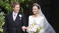 Foto: Pernikahan Bujang Tajir Inggris, Pangeran William Jadi Penerima Tamu