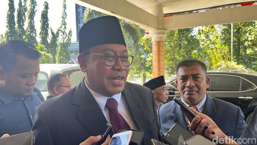 Pj Gubernur NTB Lalu Gita Ariadi saat ditemui di Kantor DPRD NTB pada Senin (10/6/2024).