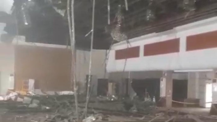 Plafon ambruk di gedung Ogan Komperta Plaju