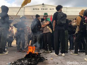 Mahasiswa Kena Pukul Saat Aksi di DPRD DIY Lapor ke Polda