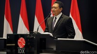 Dalam aksi initial public offering (IPO), perusahaan yang memproduksi dan menjual material tahan api (refraktori) ini melepas 620 juta saham atau setara 20,5% dari total saham keseluruhan.