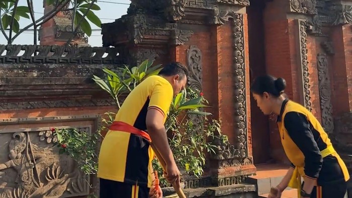 Rumah ibadah di Cimahi-KBB dibersihkan