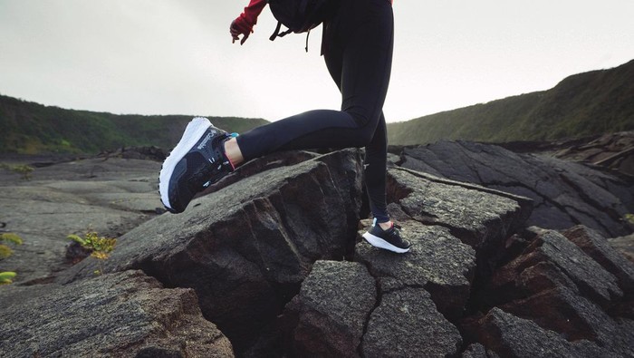 Sepatu Trekking