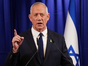 Eks Menhan Serukan Israel Alihkan Fokus ke Hizbullah di Lebanon