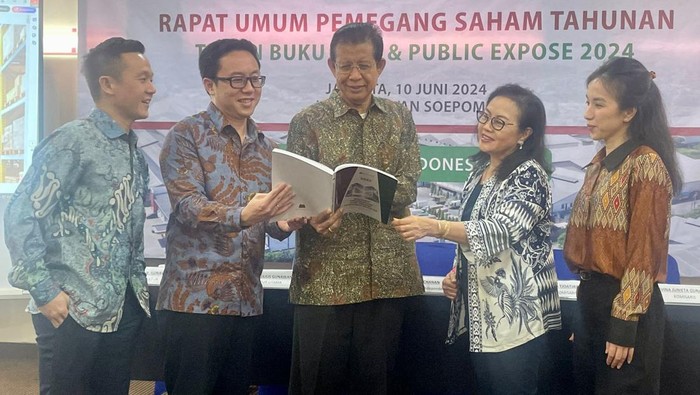 Targetkan Pendapatan Tumbuh Double Digit Lewat Ekspansi Bisnis Ekspansi yang dilakukan VAST di wilayah Tangerang diperkirakan akan menunjang kinerja dan pendapatan perusahaan pergudangan. Targetnya tumbuh double digit.