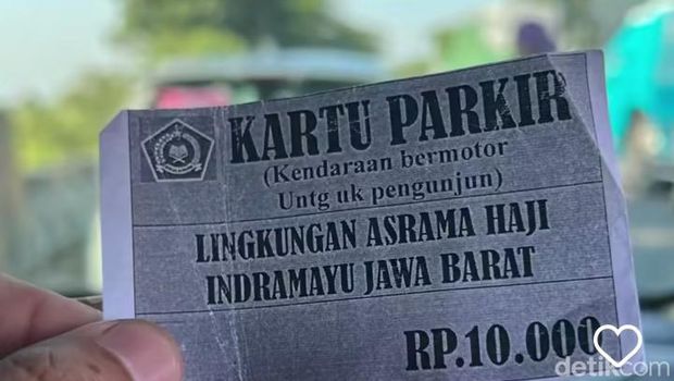 Tarif parkir getok harga di embarkasi haji Kertajati, Indramayu
