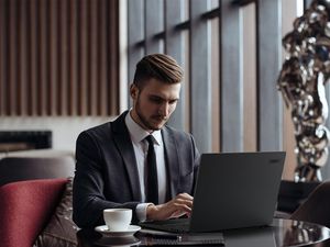 Acer TravelMate Kini Dilengkapi AI, Ini Fitur Barunya