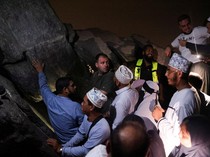 Antusias Jemaah Haji Kunjungi Gua Hira di Jabal Nur