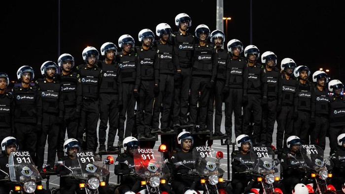 Members of Saudi security forces participate in a parade in preparation for the annual haj pilgrimage, in the holy city of Mecca, Saudi Arabia, June 10, 2024. REUTERS/Mohammed Torokman