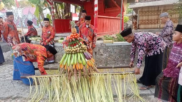 Bersih Dusun Jenar Desa Pracimantoro Kecamatan Pracimantoro Wonogiri.