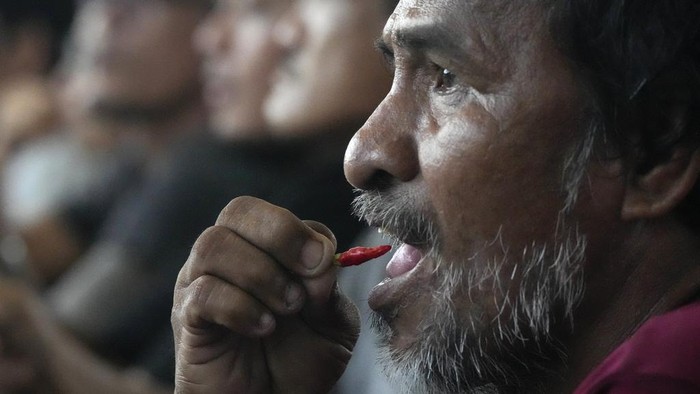 Dalam merayakan hari kemerdekaan Filipina, ada beberapa lomba atau kontes yang digelar oleh warga. Salah satunya lomba makan cabai.