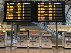 Wusssh! Kereta Cepat Haramain Membelah Gurun Arab