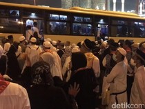 Jemaah Membeludak Berebut Bus Shalawat di Hari Terakhir Operasional
