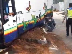 Bus Muatan Mahasiswa ITB Kecelakaan di Sumedang Hendak ke PLTS Cirata
