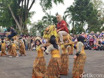 Semarak Galuh Ethnic Carnival Ciamis, Tampilkan Puluhan Kesenian Helaran