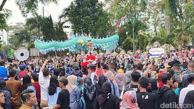 Kesenian di Galuh Ethnic Carnival Ciamis