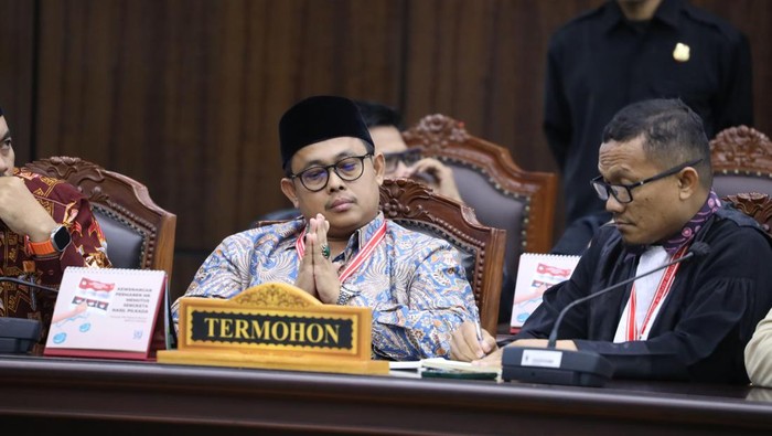 Ketua Divisi Teknis KPU Sumbar, Ory Sativa Syakban