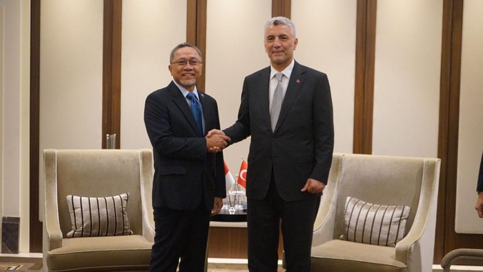 Mendag Zulkifli Hasan melakukan pertemuan dengan Mendag Turki