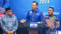 Ketua Umum Partai Demokrat Agus Harimurti Yudhoyono (AHY) resmi memberikan rekomendasi kepada Murad Ismail maju Pilgub Maluku 2024.
