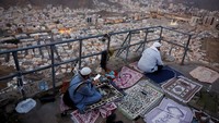 Jabal Nur sering dikunjungi jemaah haji karena menjadi lokasi Gua Hira. (REUTERS/Mohamad Torokman)