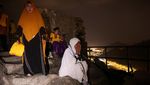 Potret Jemaah Haji Lantunkan Doa di Jabal Nur
