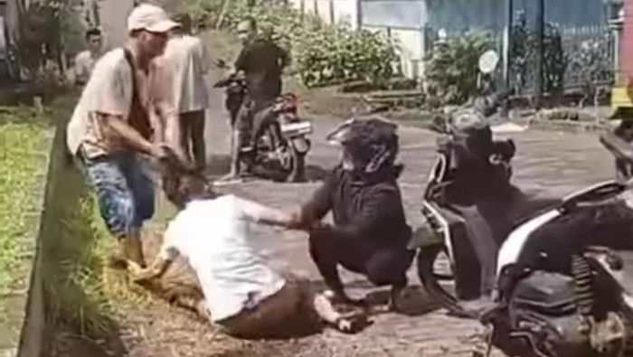 Pria aniaya mantan istri di Bitung viral di media sosial.