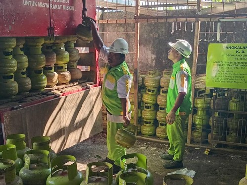 Situasi pendistribusian LPG 3 kg oleh Pertamina di Kota Mataram, NTB, Senin (10/6/2024). (Humas Pertamina Patra Niaga)
