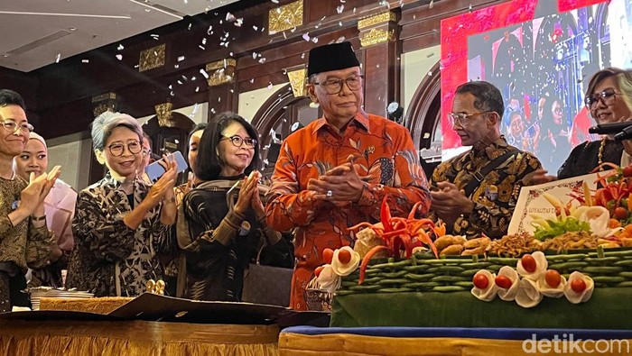 Syukuran ulang tahun ke-88 Sidarto Danusubroto. (Rifka Amalia/detikcom)