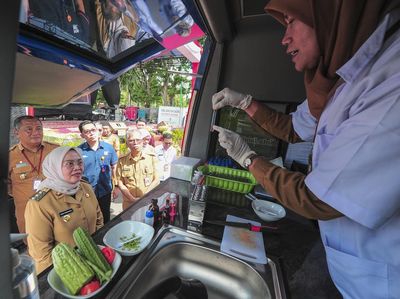 Uji Kandungan Bahan Makanan Lewat Laboraturium Mobile di Jambi